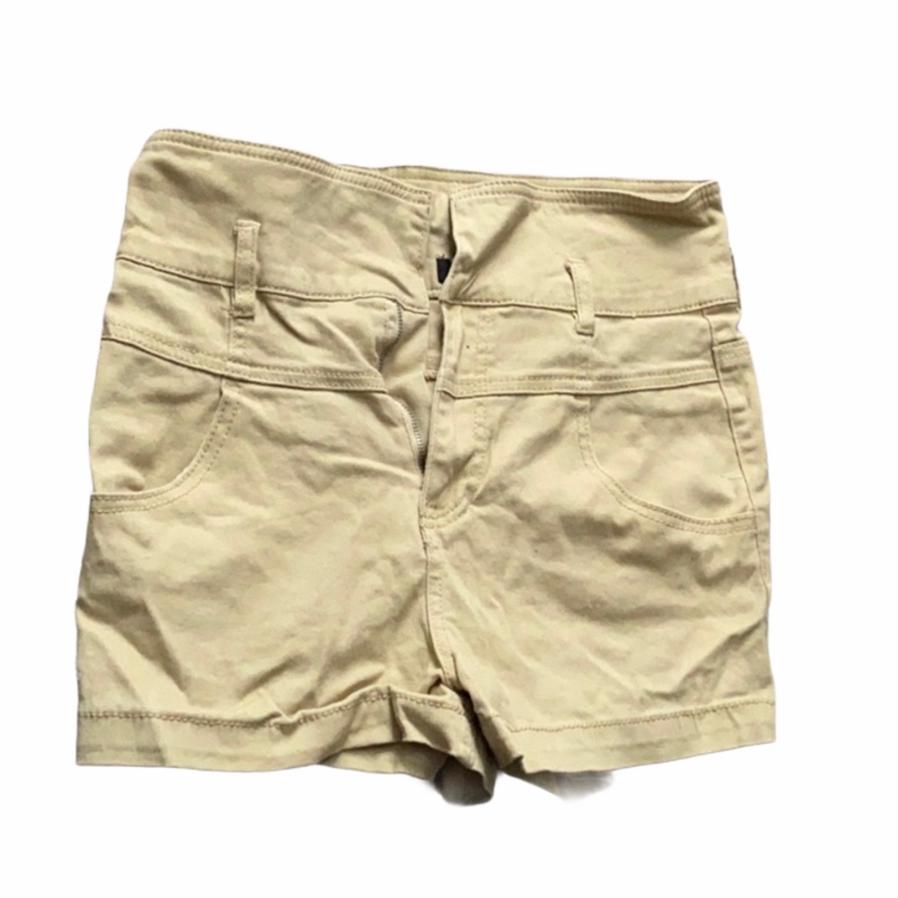 Women’s khaki shorts